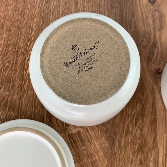 Hearth & Hand with Magnolia White pepper and Salt Stoneware with spoon rest - Picture 9 of 13